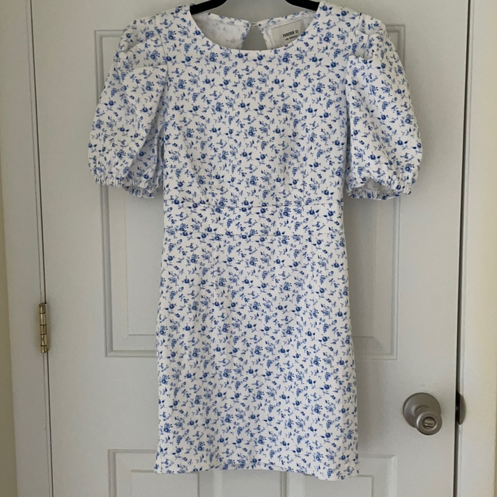 Forever21 white and blue floral dress